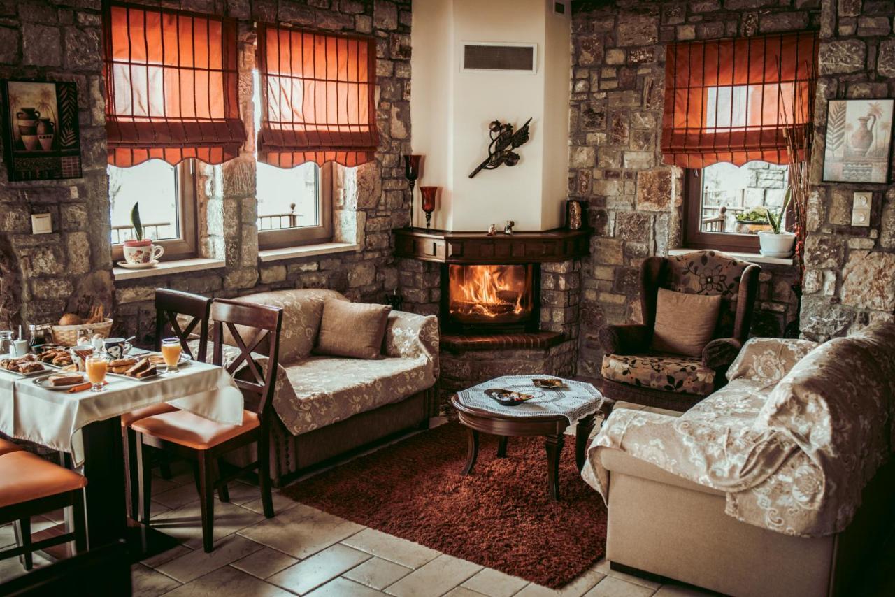Filoxenia Hotel Koutsodimos Екстер'єр фото