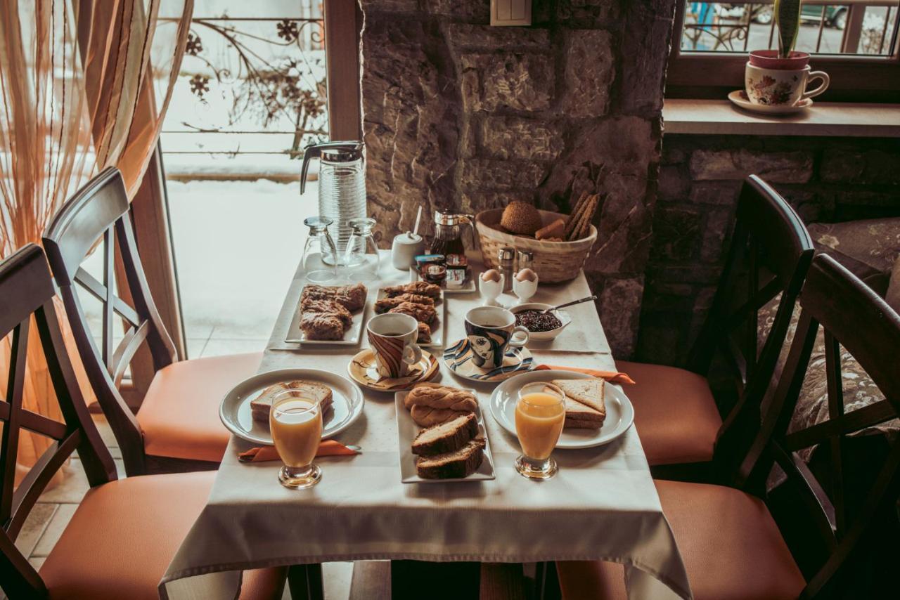 Filoxenia Hotel Koutsodimos Екстер'єр фото