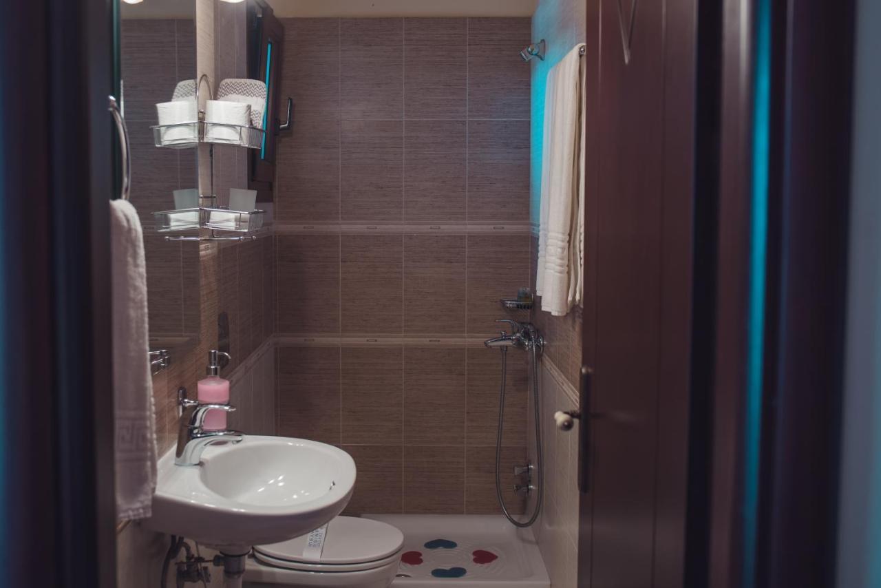 Filoxenia Hotel Koutsodimos Екстер'єр фото