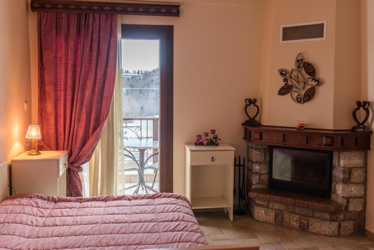 Filoxenia Hotel Koutsodimos Екстер'єр фото